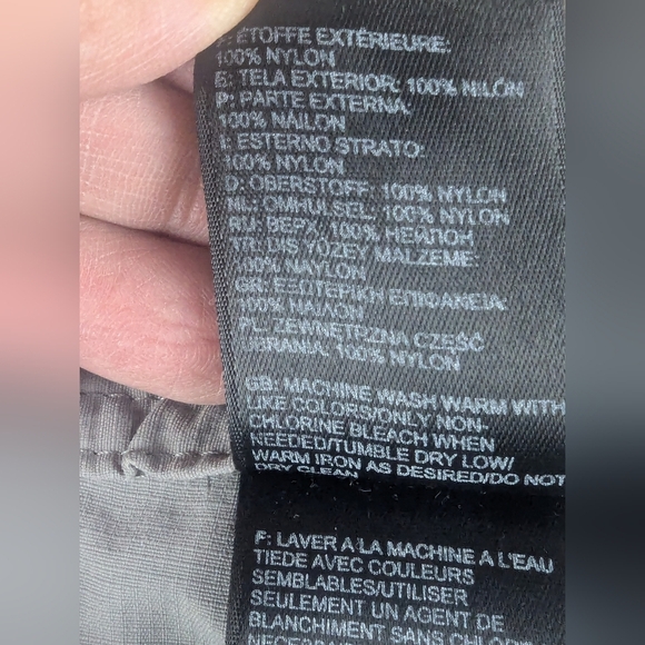 The North Face Size 14 Lightweight Shorts In Gray - Picture 8 of 12